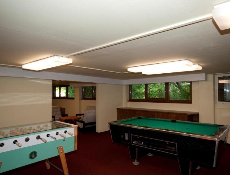 Relax Inn Soporna Exterior photo